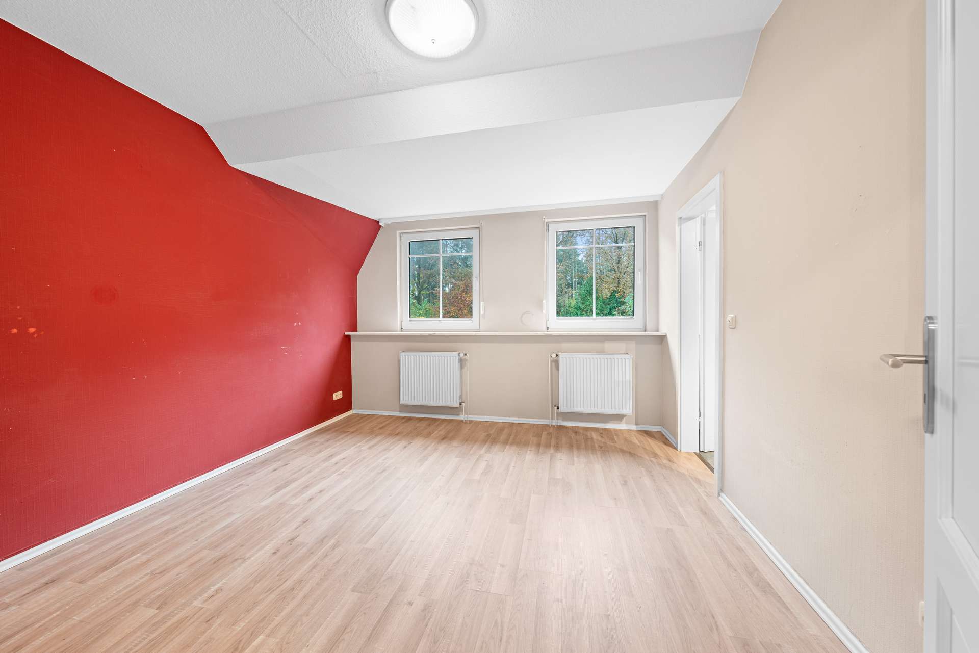 Immobilie in Hasenkrug - Ein Zuhause mit doppelter Stärke - Wohnen und Arbeiten unter einem Dach! - Bild 5