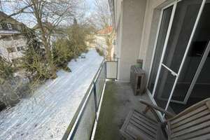 Gepflegte 2-Zimmer-Wohnung im 2. OG mit Balkon in Hamburg-Ottensen – Rolandswoort 3, 22763 Ottensen, Hamburg – Vorschaubild 1
