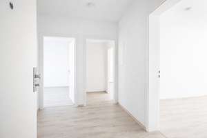 Perfekt für Studenten&Berufstätige- Möbliertes WG-Zimmer in Bestlage – Die vollständige Adresse der Immobilie erhältst du vom Anbieter., 45130 Südviertel, Essen – Vorschaubild 3