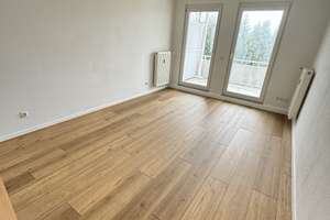 renovierte Wohnung in zentraler Lage mit Balkon – Ostring 50, 46238 Batenbrock, Bottrop – Vorschaubild 2