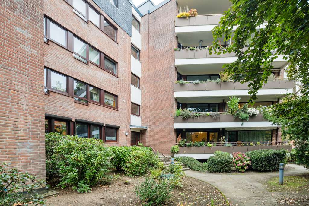 Immobilie in Ahrensburg - Attraktive Kapitalanlage: 2-Zimmer-Wohnung in Ahrensburg mit Balkon & Tiefgaragenstellplatz! - Bild 3