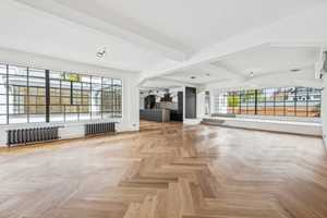 Historisches Flair, moderner Luxus: Ihre Traumwohnung in der Buchdruckerei – Düsseldorf – Vorschaubild 1