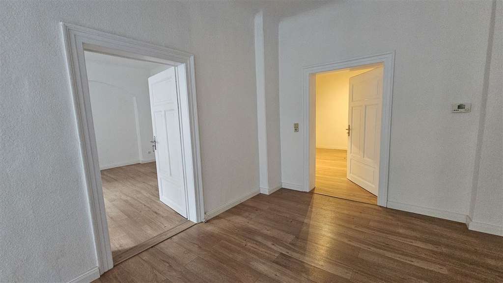 Immobilie in Bertsdorf-Hörnitz - Altstadtjuwel mit 5 Top-WE, Dachterrasse & Remise auf großem Areal - Bild 3