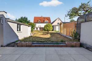 Renovierungsbedürftige Doppelhaushälfte mit Garten in ruhiger Lage von Neureut – Die vollständige Adresse der Immobilie erhältst du vom Anbieter., 76149 Neureut, Karlsruhe – Vorschaubild 7