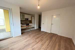 Charmante Erdgeschosswohnung mit Einbauküche und Sonnenterrasse