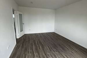 gemütliche 2 Zimmer Wohnung mit Balkon in ruhiger Seitenstraße – Gärtnerstraße 4, 27572 Fischereihafen, Bremerhaven – Vorschaubild 4