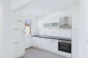 Liebevoll modernisierte Wohnung zwischen Kaufhof und Fachhochschule – Die vollständige Adresse der Immobilie erhältst du vom Anbieter., 38440 Stadtmitte (Ortsteil), Wolfsburg – Vorschaubild 2