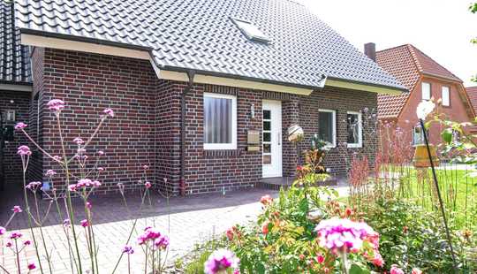 Bild von *** Traumhafter Garten mit Traumhaus ***
Elternbereich mit Bad en suite und Ankleidezimmer
