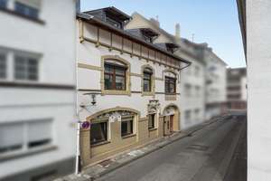 Renditestarkes Mehrfamilienhaus im
Zentrum von Mönchengladbach-Rheydt – Die vollständige Adresse der Immobilie erhältst du vom Anbieter., 41236 Rheydt, Mönchengladbach – Vorschaubild 2