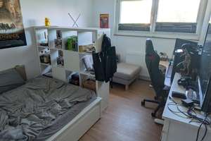 Lebendig wohnen: 3,5-Zimmer-Wohnung in Neuehrenfeld – Iltisstraße 166, 50825 Neuehrenfeld, Köln – Vorschaubild 2