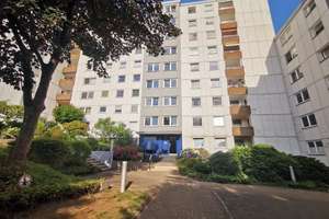 Exklusive 3-Zi-Wohnung mit Balkon in begehrter Wohnlage Am Eckbusch-gepflegt und komfortabel,