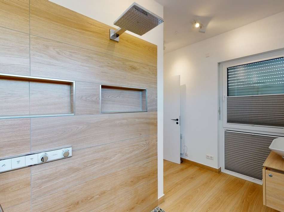 Dusche TownHouse 13