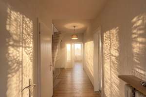 GEMÜTLICHES REIHENENDHAUS MIT GARTEN UND GARAGE! – Die vollständige Adresse der Immobilie erhältst du vom Anbieter., 41239 Schrievers, Mönchengladbach – Vorschaubild 2
