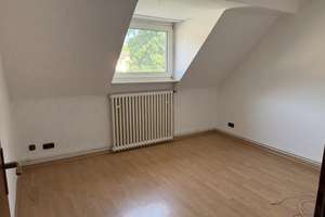 Helle 3-Zimmer Dachgeschosswohnung in Duisburg-Mittelmeiderich – Die vollständige Adresse der Immobilie erhältst du vom Anbieter., 47137 Mittelmeiderich, Duisburg – Vorschaubild 14