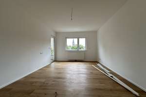 Erstbezug nach Modernisierung, Helle 3 Zimmer Wohnung mit großer Loggia und neuer Einbauküche – Die vollständige Adresse der Immobilie erhältst du vom Anbieter., 70190 Stöckach, Stuttgart – Vorschaubild 2