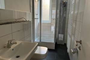 Schöne 3,5 Zi.-EG-Whg. ab 01.11. zu vermieten! – Kleiststr. 34, 24118 Ravensberg, Kiel – Vorschaubild 2