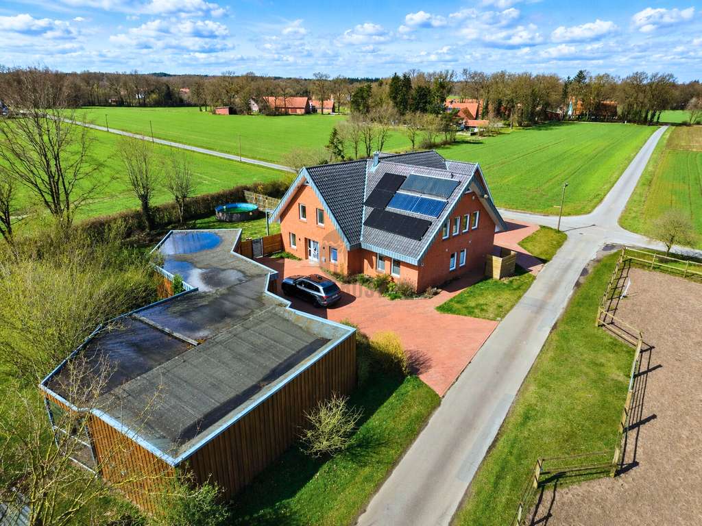 Immobilie in Berge - TRAUMHAFTES ANWESEN IN IDYLLISCHER ALLEINLAGE – WEITSICHT, WELLNESSOASE & MAXIMALE PRIVATSPHÄRE - Bild 1