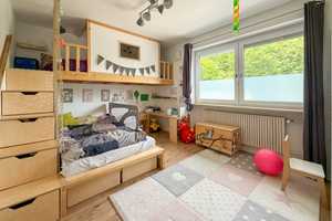 Großzügig Wohnen - Modernisiertes EFH/ZFH mit traumhaftem Garten in ruhiger Siedlungslage – Altötting (Kreis) – Vorschaubild 10
