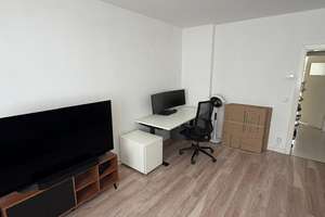 Helle 2-Zimmer-Wohnung mit Balkon und Einbauküche im Herzen von Düsseldorf – Karlstraße 13, 40210 Stadtmitte, Düsseldorf – Vorschaubild 2