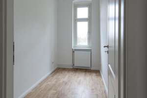 4,5-Zimmer-bald bezugsfrei-Altbauwohnung nahe FU Berlin – Unter den Eichen 94b, 12205 Lichterfelde, Berlin – Vorschaubild 10