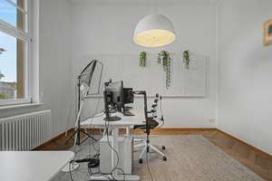 Außergewöhnliche Altbauwohnung mit mehr als 280 m² in der Karlsruher Weststadt – Die vollständige Adresse der Immobilie erhältst du vom Anbieter., 76133 Weststadt, Karlsruhe – Vorschaubild 31