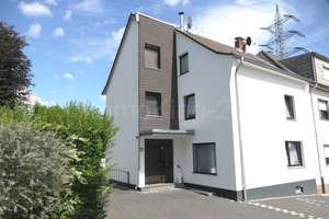++ MODERNISIERTES DREIFAMILIENHAUS + DOPPELGARAGE + GARTEN IN GUTER LAGE!! ++ – Die vollständige Adresse der Immobilie erhältst du vom Anbieter., 52134 Herzogenrath – Vorschaubild 13