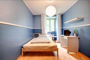 Möbliert: Schönes, möbliertes 4-Zimmer Haus in Haus mit Garten – Die vollständige Adresse der Immobilie erhältst du vom Anbieter., 81925 Oberföhring, München – Vorschaubild 5