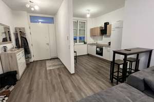 Gepflegte 2,5-Zimmer Wohnung im 1. OG in Pforzheim inkl. EBK und Fußbodenheizung – Die vollständige Adresse der Immobilie erhältst du vom Anbieter., 75172 Weststadt, Pforzheim – Vorschaubild 1