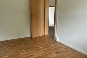 Helle gemütliche 3-Raum-Wohnung – Albert-Schweitzer-Ring 45a, 8112 Wilkau-Haßlau – Vorschaubild 3