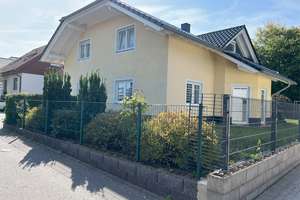Großzügiges Familienidyll in bevorzugter Wohnlage – Freistehendes Einfamilienhaus aus 2004 – Die vollständige Adresse der Immobilie erhältst du vom Anbieter., 56249 Herschbach – Vorschaubild 5