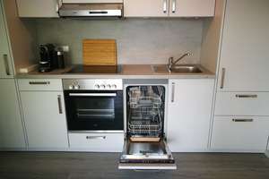 Charmantes 1,5-Zimmer-Apartment, voll möbliert, in zentraler Lage – Wassermannstraße 73, 12489 Adlershof, Berlin – Vorschaubild 7