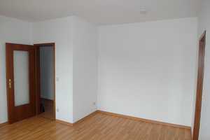 Borna-Heinersdorf: Ruhige 2-Zimmer-Wohnung mit großem Balkon (Hofseite), Laminatboden & Badewanne – Wittgensdorfer Straße 6, 9114 Chemnitz – Vorschaubild 5