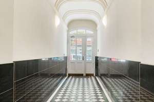 Über den Dächern des Bötzowviertels Ein Zuhause mit Licht, Ruhe und besonderer Energie – Die vollständige Adresse der Immobilie erhältst du vom Anbieter., 10407 Prenzlauer Berg, Berlin – Vorschaubild 23