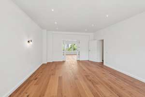 Großzügiges Wohnen. 
Mit Liebe zum Detail kernsanierte 2.5-Zimmer-Wohnung mit großer Loggia in bege – Die vollständige Adresse der Immobilie erhältst du vom Anbieter., 40211 Pempelfort, Düsseldorf – Vorschaubild 6