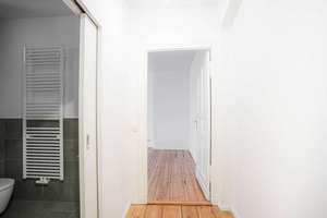 Charmante 1-Zi-Wohnung in Neukölln mit Balkon, Parkett, modernem Bad und großzügigem Grundriss – Die vollständige Adresse der Immobilie erhältst du vom Anbieter., 12045 Neukölln (Ortsteil), Berlin – Vorschaubild 2
