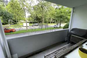 MÜNCHNER IG: Helles Apartment mit Balkon – ruhig gelegen und top gepflegt! – Plattlinger Straße 47, 81479 München – Vorschaubild 6