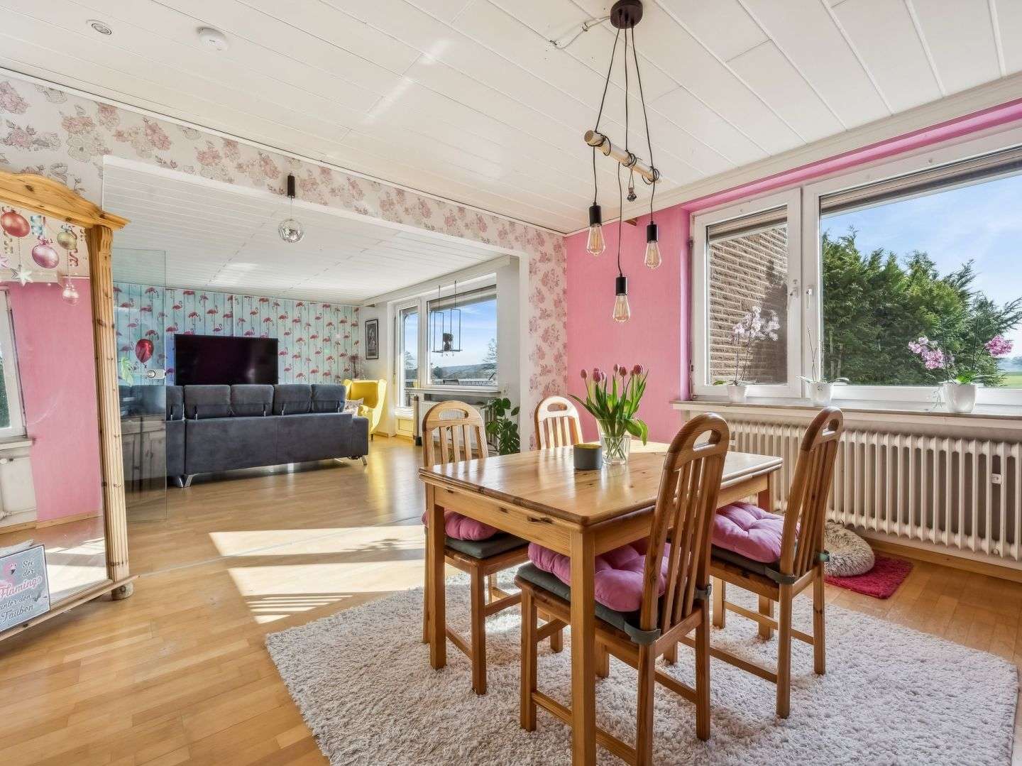 Immobilie in Bad Nenndorf - Einfamilienhaus mit viel Platz für Ihre große Familie in Bad Nenndorf - Bild 0