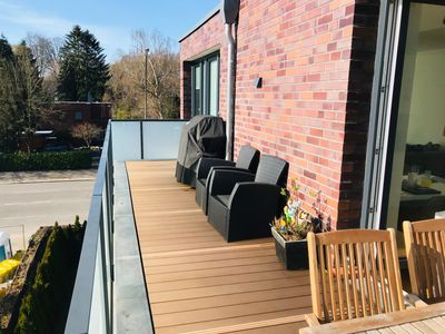 Sonniges 3-Zimmer-Penthouse am Alsterlauf | Dachterrasse & TG inklusive