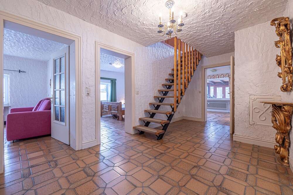 Immobilie in Hohenfelde - Top-Gepflegtes Anwesen mit 4 Wohnungen, Stall und Hauskoppel in Ostseenähe - Bild 4