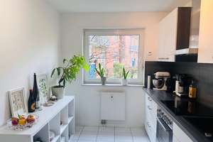 REAL HOUSE: Lichtdurchfluteter Wohntraum am Rhein | 3 Zimmer mit verglaster Loggia & Stellplatz – Die vollständige Adresse der Immobilie erhältst du vom Anbieter., 51063 Mülheim (Ortsteil), Köln – Vorschaubild 10