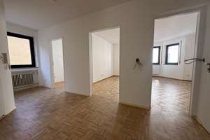Erstbezug nach Kernsanierung:  Helle 4-Zimmer-Wohnung mit Balkon nahe U-Bahnstation – Die vollständige Adresse der Immobilie erhältst du vom Anbieter., 80799 Universität, München – Vorschaubild 12
