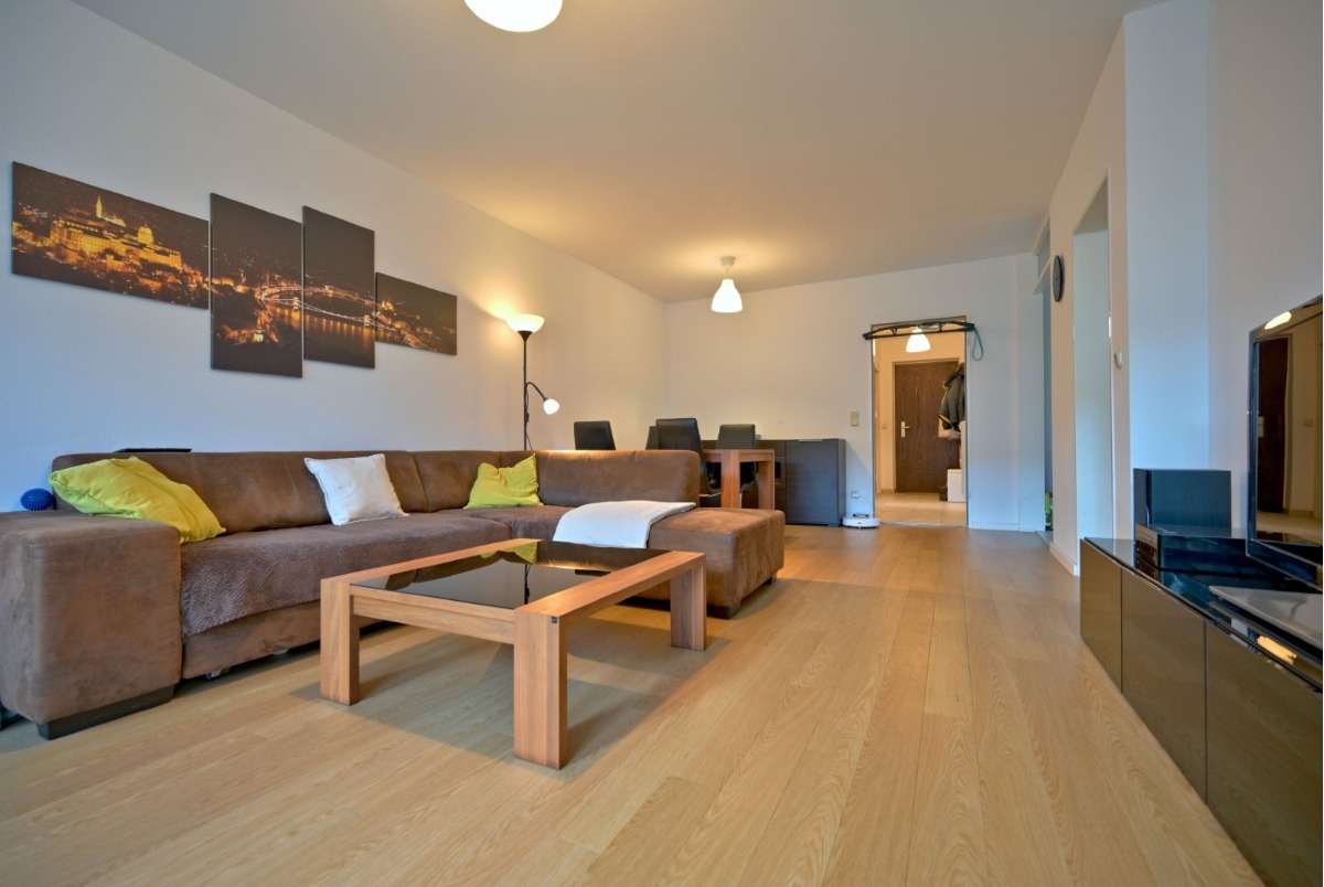 Immobilie in Poing - Ideal geschnittene 3 Zi. Terrassenwohnung mit kleinen Garten - Bild 2