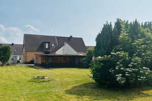Doppelhaushälfte auf  ca. 800 m² Traumgrundstück in Lendersdorf – Am Brummenberg 11, 52355 Lendersdorf, Düren – Vorschaubild 2