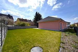 Familienglück pur: Moderner Bungalow mit Garten, Sonnenterrasse und Wärmepumpe (Energieklasse A) – Bachstraße 6b, 6766 Bitterfeld-Wolfen – Vorschaubild 35