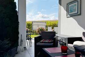 Geräumiges Zweifamilienhaus in Adelsdorf mit 324m², Pool und modernen Annehmlichkeiten – Erlangen-Höchstadt (Kreis) – Vorschaubild 8