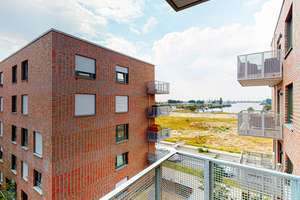 Wohnen, wo andere dem Alltagsstress entfliehen: 2-Zimmer-Wohnung in der Überseestadt – Herzogin-Cecilie-Allee 22, 28217 Überseestadt, Bremen – Vorschaubild 2