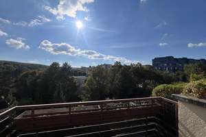 Helle 4,5-Zimmerwohnung mit Weitblick in Weilimdorf - ideal für Familien & Kapitalanleger – Die vollständige Adresse der Immobilie erhältst du vom Anbieter., 70499 Weilimdorf (Ortsteil), Stuttgart – Vorschaubild 2