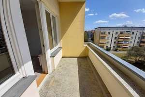 Eine 3 Raumwohnung mit Balkon - frisch renoviert! – Eibenstocker Str. 6, 1309 Gruna, Dresden – Vorschaubild 4