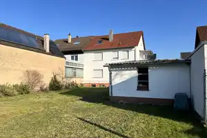 Platz für die Familie oder als Generationenhaus: Vielseitige DHH mit großem Grundstück in Linkenheim – Karlsruhe (Kreis) – Vorschaubild 2