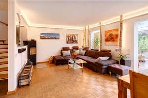 Möbliert: Einfamilienhaus mit Naturpool und Sauna – 81243 Aubing-Süd, München – Vorschaubild 2